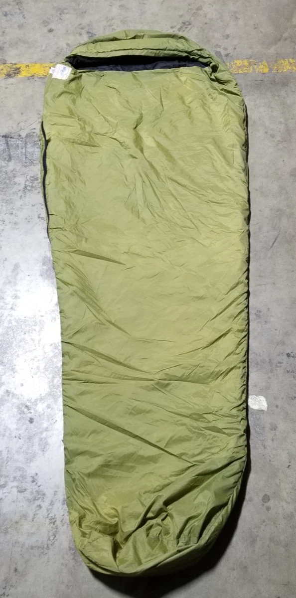 Wiggy's Green and Black Lamilate Insulated Mummy Men's Sleeping Bag USED