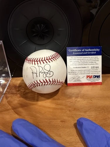 Albert Pujols Autographed Baseball.  PSA Authenticated.