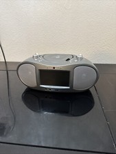 2006 Durabrand Portable DVD Player Radio 6.2  No Remote DVB-620 Batt/cord