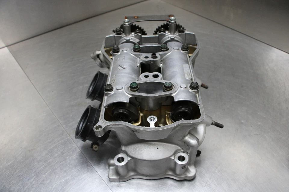 03-10 HONDA ST1300 Engine Motor Cylinder Head BOTTOM Foto 2 de 4