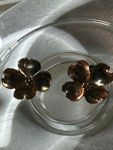 VINTAGE NYE Dogwood EARRINGS STUART NYE SCREW BACK LOCATED ja1