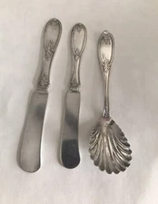 Vintage 1847 Rogers Bros. A1 -Scalloped Sugar Spoon & 2 Butter Knives/Spreaders