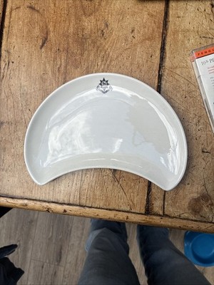 Halbmond Salatteller von Royal Worcester 