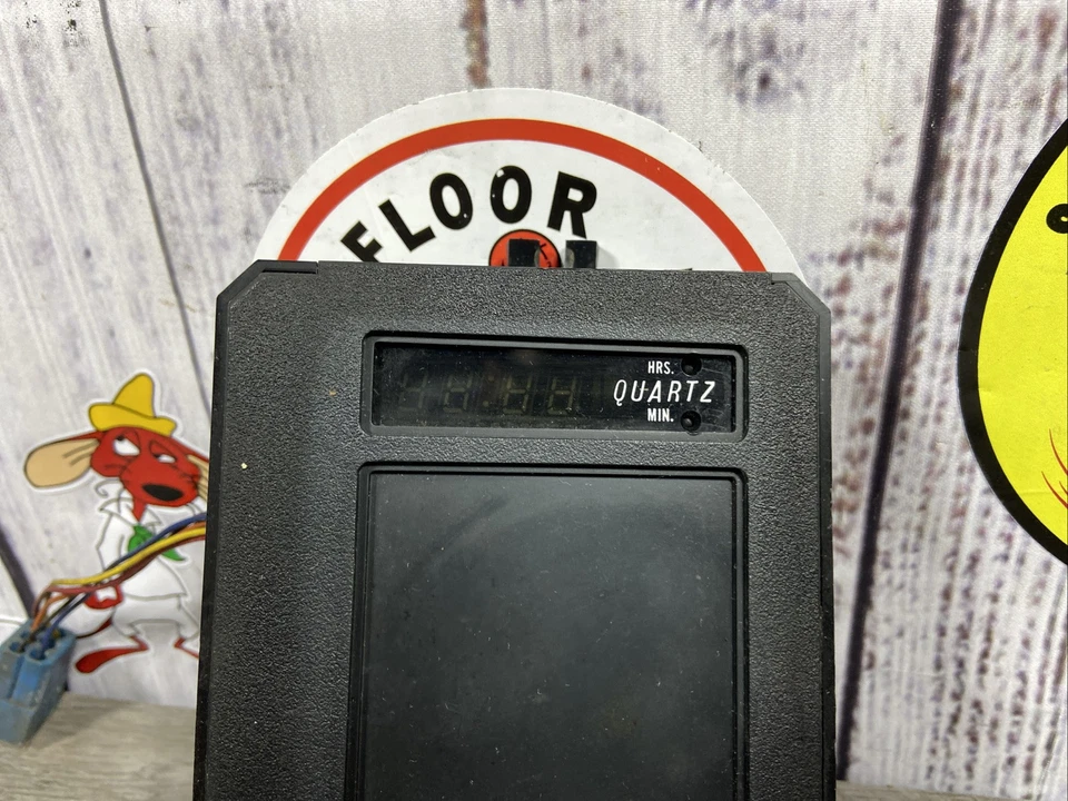 Clock for 1988,1989,1990 AMC Jeep Cherokee XJ And Comanche MJ - Image 2 of 4