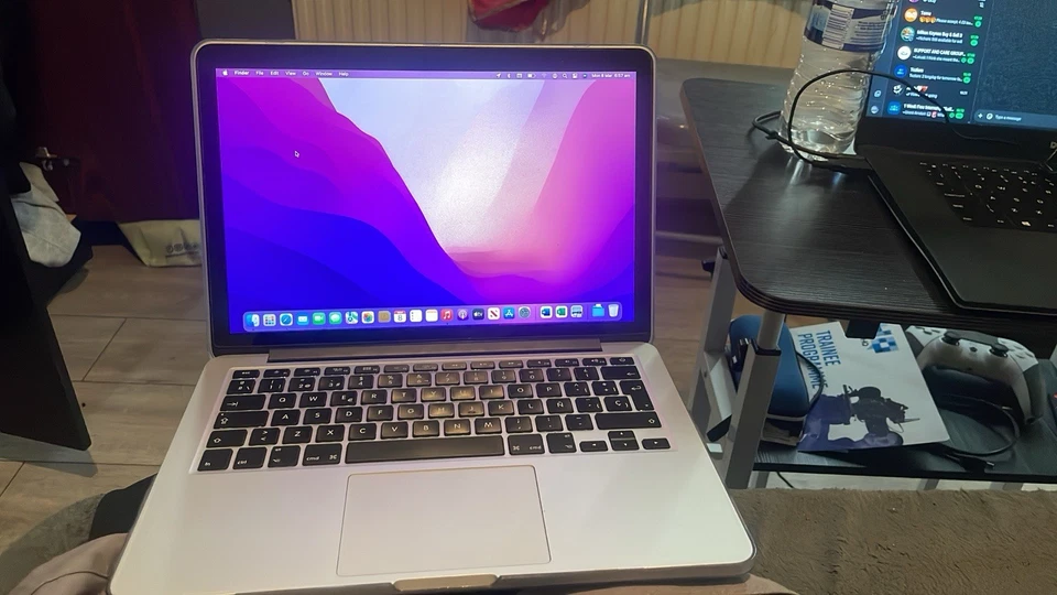 Apple MacBook Pro Retina 13-inch Early 2015 A1502, photo 1 of 4