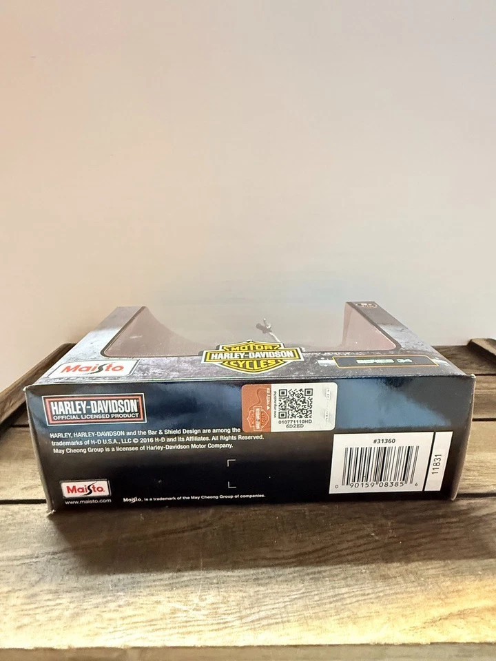 Maisto Harley-Davidson HD Custom Series 34 1:18 Dyna Wide Glide NIB 2016 - Image 3 of 4