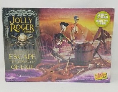 Jolly Roger Series Escape The Tentacles Of Fate - Glow In The Dark 1:12 Kit