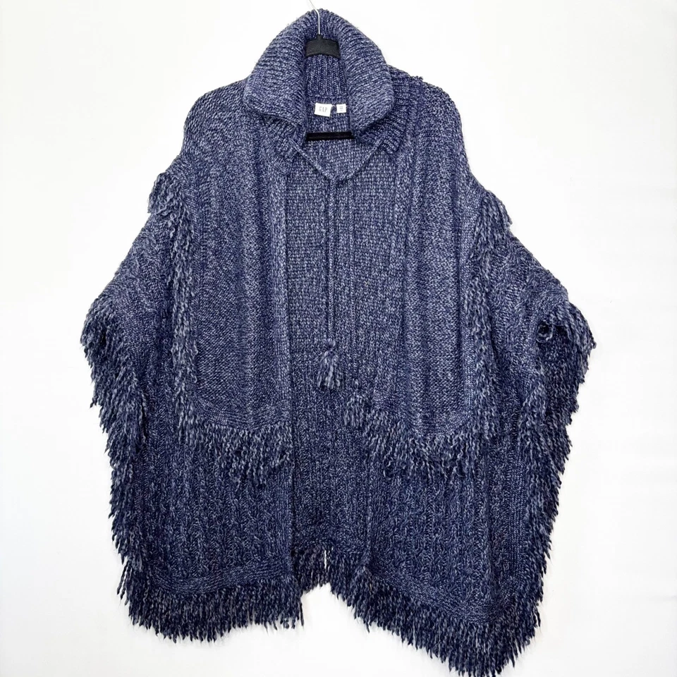 Poncho con flecos tejido con cable GAP cuello chal capa azul borla mezcla de lana talla única Foto 2 de 4