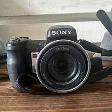 Sony Cyber-shot DSC-H7 8.1MP 15x Zoom Digital Camera Carl Zeiss Lens Black