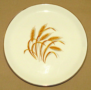 Vintage Golden Wheat by Homer Laughlin 7.25" Salad Plate w/22k Gold Trim