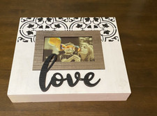12 x 10.5 x 2 Love Wall Decor with 4 x 6 Picture Frame