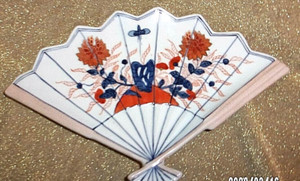 Japan VINTAGE Porcelain Fan Shape Trinket/Vanity Tray-Handpainted-Hong Kong-9.5"