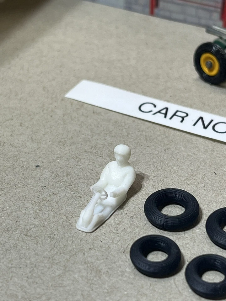 Lesney Matchbox Lotus No. 19, 1 juego de neumáticos y 1 conductor, COCHE NO INCLUIDO Foto 2 de 4