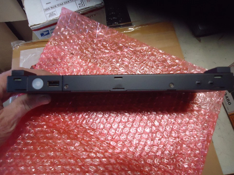 Touch Dynamic Razor PC CEL4305UE 4GB RAM NO Hard Drive Windows IOT 10 OS - Image 4 of 4