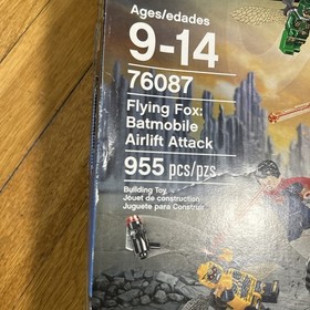 New Factory Sealed LEGO DC Comics: Flying Fox: Batmobile Airlift Attack (76087)