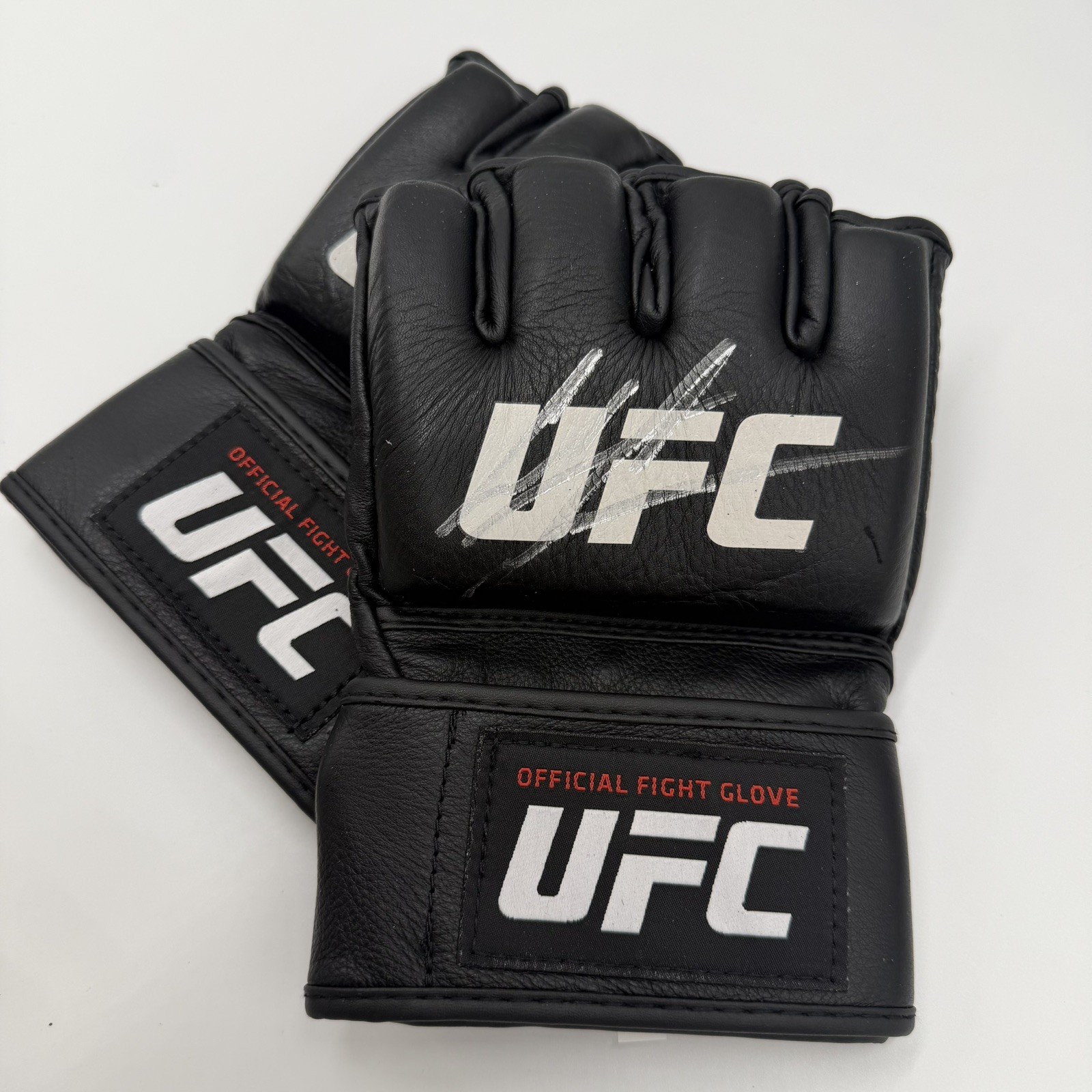 Donald Cerrone Cowboy UFC/MMA Official Glove AUTOGRAPHED with case & photo