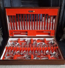 Webber &  Hill Kings Pattern Silver Plate Cutlery Canteen