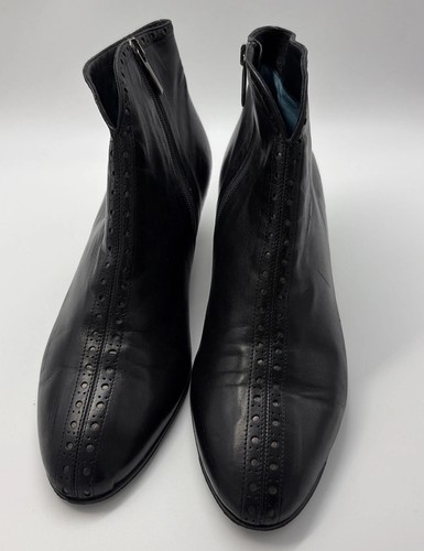 Thierry Rabotin 39.5 M Bootie Black Made In Italy Kitten Heel Brogue Perforation