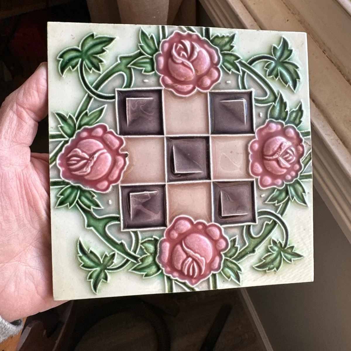 マジョリカタイル　ローズィーズ Vintage Majolica Tile ROSE FLOWER Vines Checker PATTERN 6in x 6in