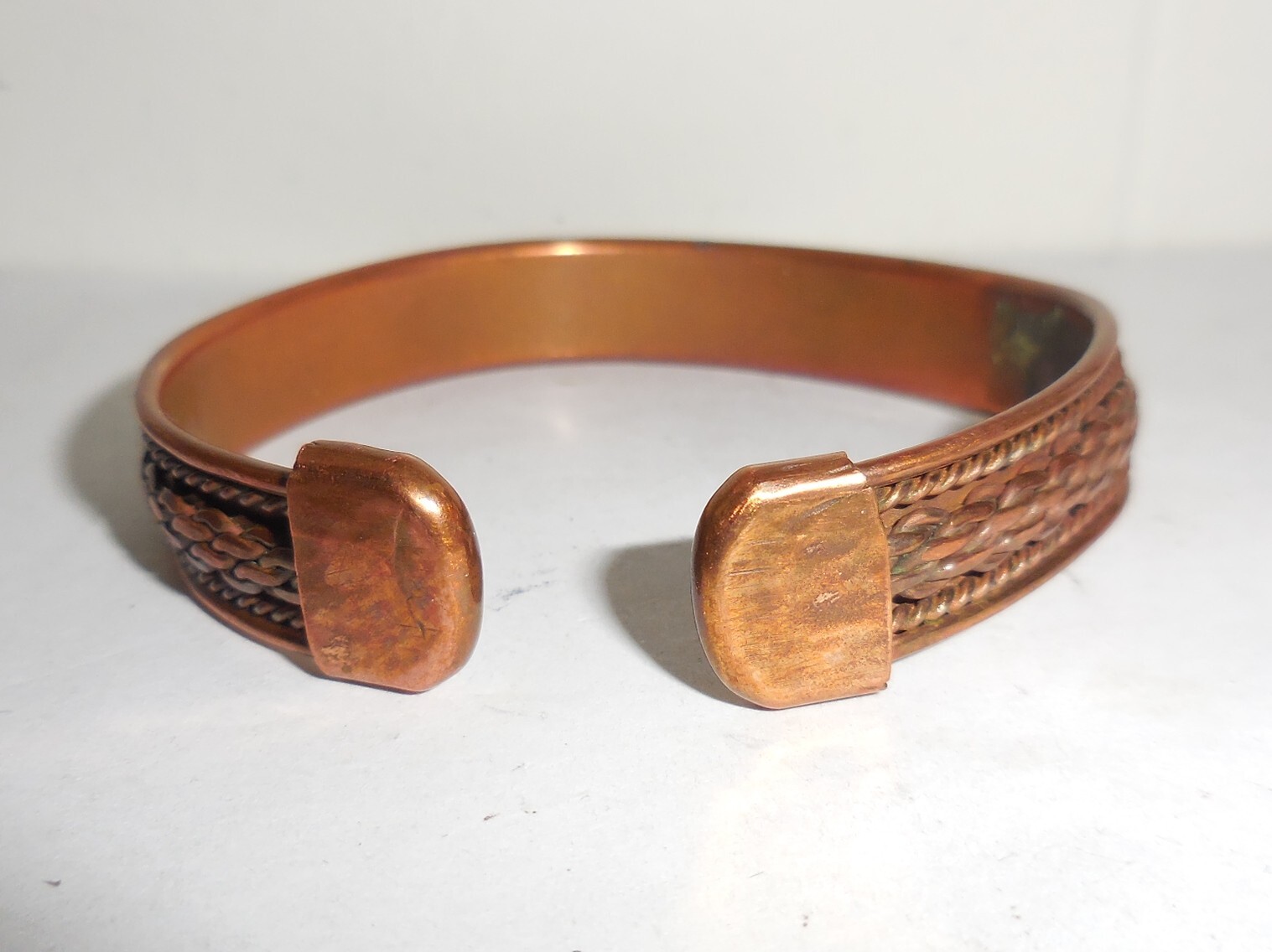 VINTAGE SOLID COPPER CUFF BREACELET BEAUTIFUL HEA… - image 3