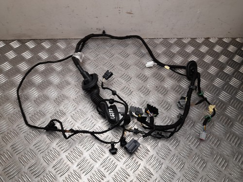 Faisceau De Câblage Pour Moteur F1FT-12A690-DBH 1.5 TDCi XWDB Ford Focus - pièce d'occasion