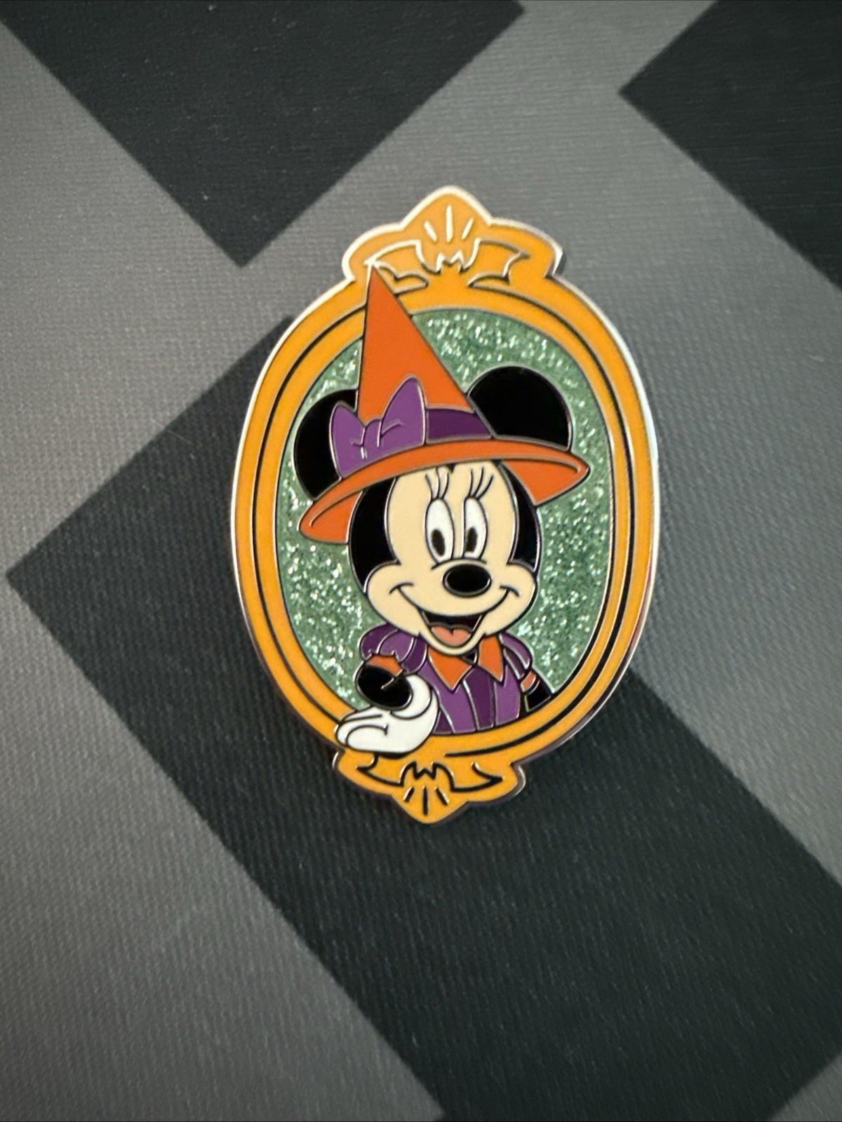 Disney 2025 Halloween Advent Calendar Countdown Pin LE 1000 Minnie Mouse