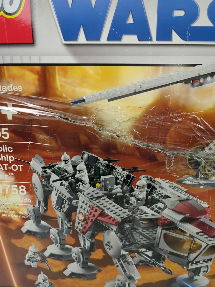 Lego Star Wars: The Clone Wars: Republic Dropship con AT-OT 10195 - NUEVO Foto 3 de 4
