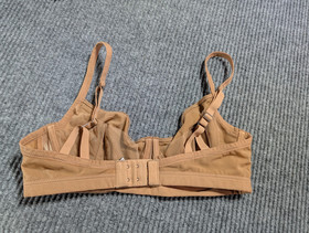 Studio La Perla Bra Nude 36C 3 Underwire Unlined Strap Mesh Semi Sheer Hook&Eye