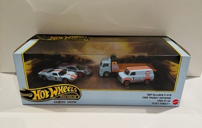Hot Wheels Premium Collector Diorama Gulf Set McLAREN F1, Supervan, Ford GT-40