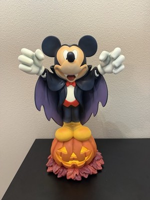 Disney 18  Halloween Light Up Mickey Mouse Vampire Dracula Statue Big Figure MIB