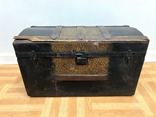 Vintage STEAMER TRUNK storage chest camelback humpback antique victorian toy box
