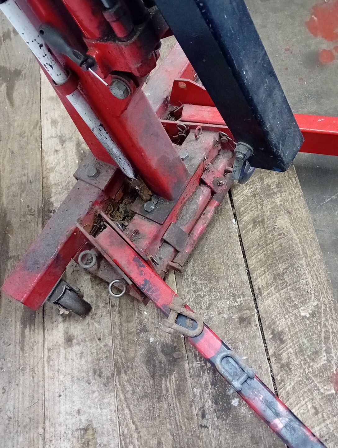 Clarke 1 Ton Engine Hoist Lift Crane Folding Mobile eBay