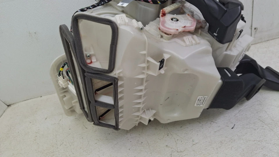 Nissan Rogue 2018-2020 climatización aire acondicionado núcleo calentador evaporador carcasa conjunto OEM Foto 4 de 4