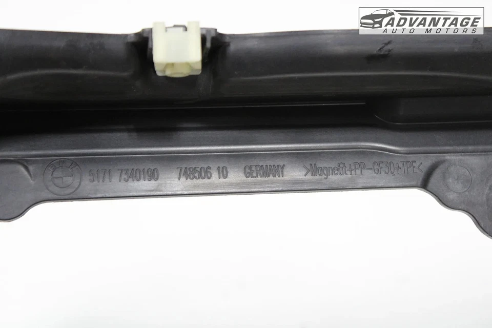 2016-2022 BMW 750I XDRIVE 4.4L AWD ENGINE BAY LOWER BULKHEAD COVER PANEL OEM - Image 4 of 4