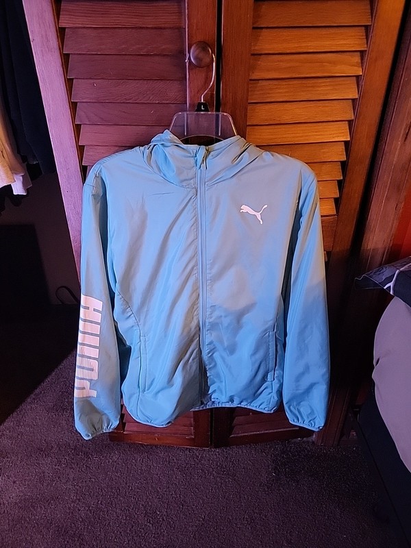 Puma Women's Windbreaker Light Weight Jacket Light Blue Zip Up Size M