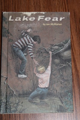 Lake Fear by Ian McMahan 1985 Weekly Reader Book [LOC#2]