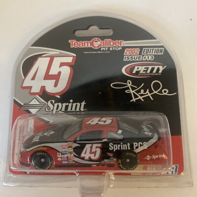 2002 Team Caliber Pit Stop 1/64 Diecast Kyle Petty Issue #13 Sprint #45