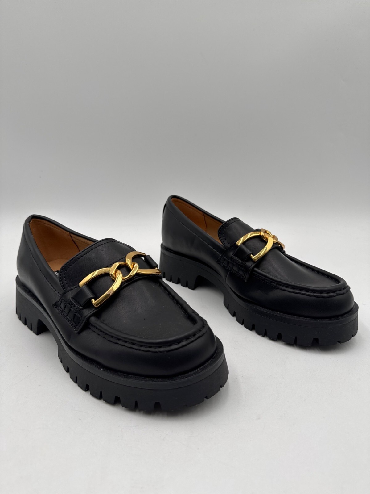 Nine West gables Womens Black Loafers With Gold Chain Accent Size 6.5M