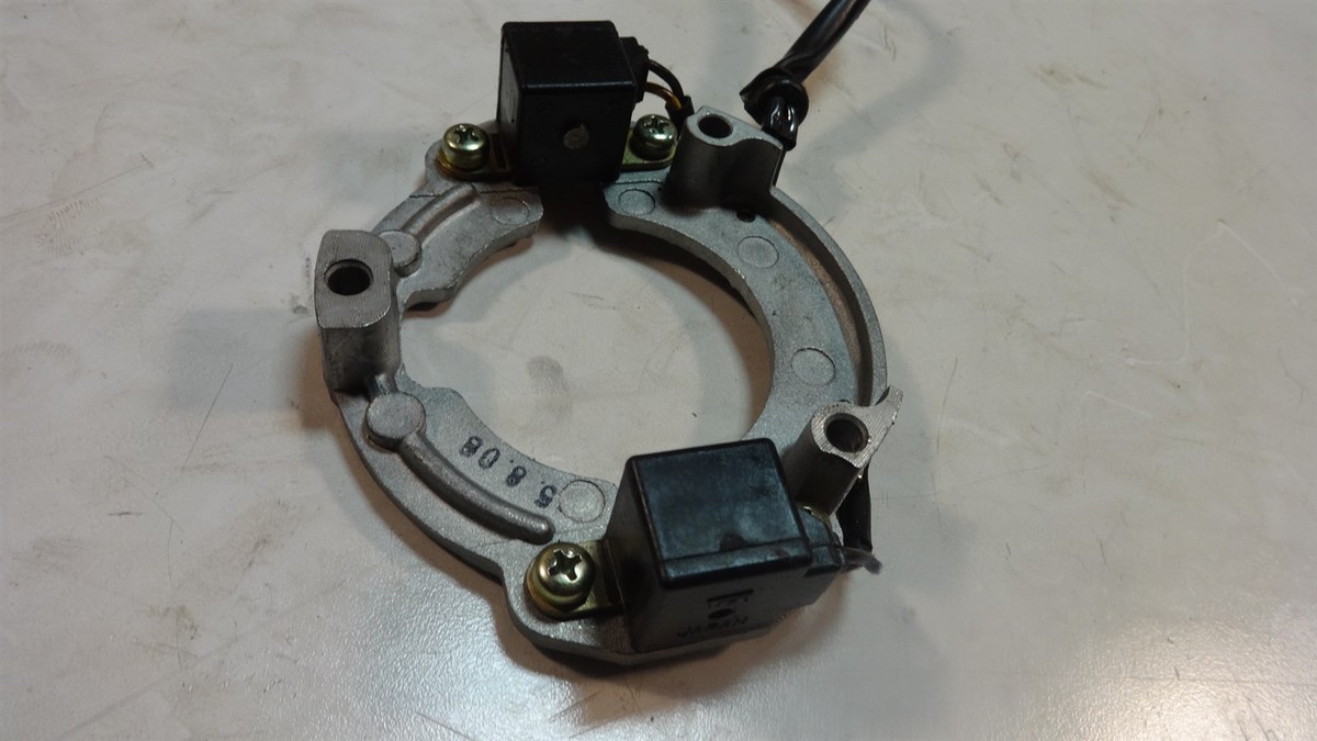 86 KAWASAKI ZX600 NINJA ZX 600 KM85B ENGINE IGNITION POINT PICKUP