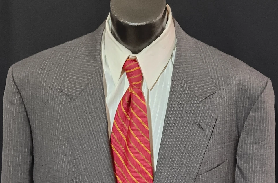 Abrigo Traje Brioni 48R Rayas Sutiles Doble Ventilación Super 150's Actual Foto 3 de 4