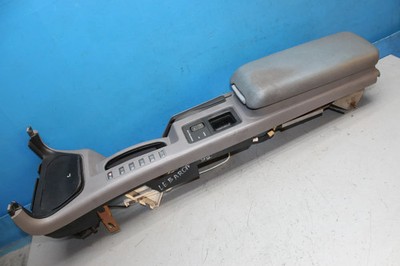 Mittelkonsole Armlehne Aschenbecher Ganganzeige Chrysler Le Baron III GTC Bj.91