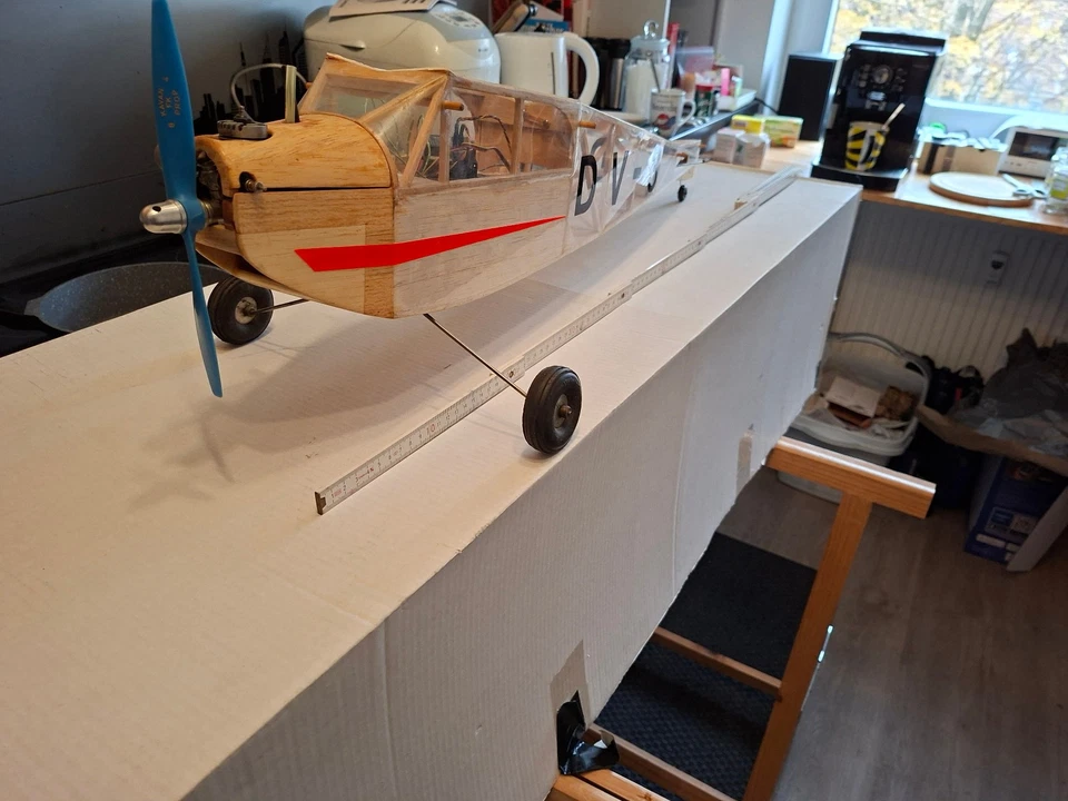 Wie Piper J3 Cub 1200mm inklusive 2T Moto + Servos und Empfänger Holzbau alt - Bild 3 von 4