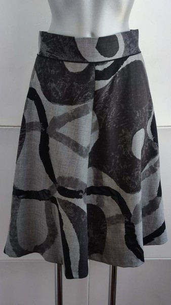 Women Piazza Sempione Skirt Black Wool 40 / L / 48
