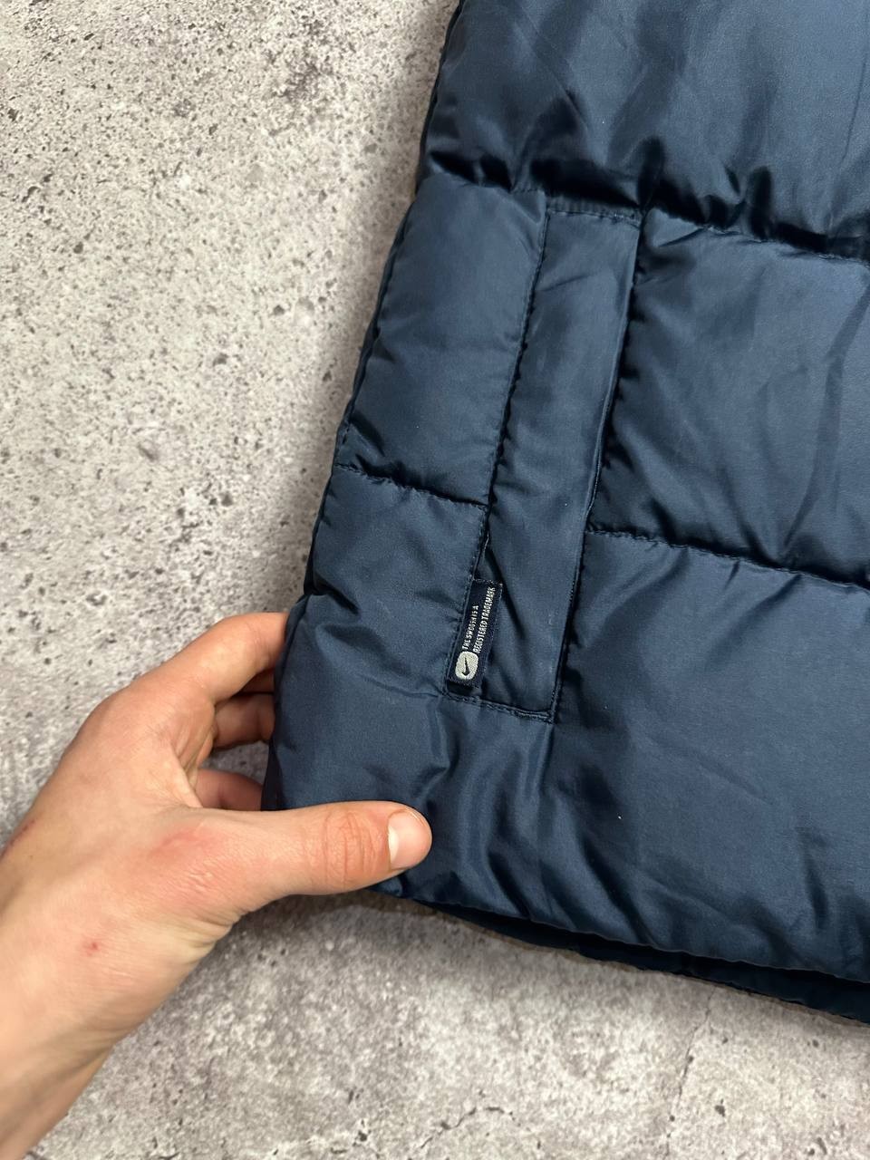 Vintage Nike Reversible Vest Puffer Big Logo 90s Swoosh Men Size XL Blue Yellow thumbnail 3