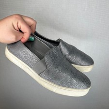 Vince Blair 5 Metallic Pewter Grey Pebbled Leather Slip On Sneakers Womens 8.5M