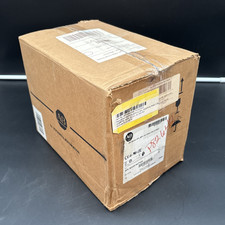 Allen Bradley MPL-B320P-MJ74AA Servo Motor Series A