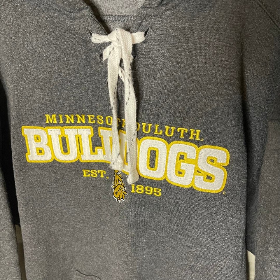 NWT Minnesota Duluth Bulldogs Hoodie Sweatshirt UMD Charcoal Gray