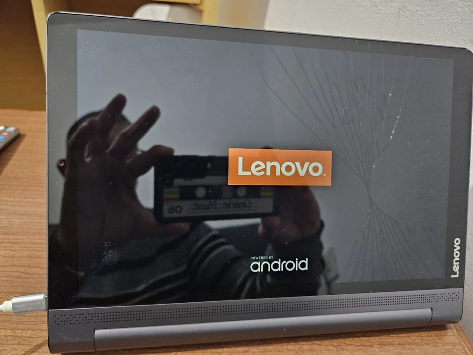 tablet lenovo Con Proyector - Imagen 3 de 3