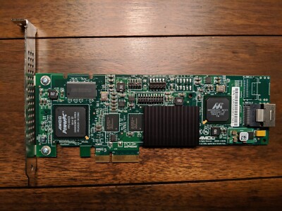 AMCC/3Ware/LSI 9650SE-4LPML RAID Controller - PCIe x4 to SATA-II - RAID on Chip
