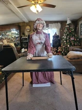 Vintage Anamatronic APPLE DUMPLIN' CAMP Old Lady 4'10" Tall